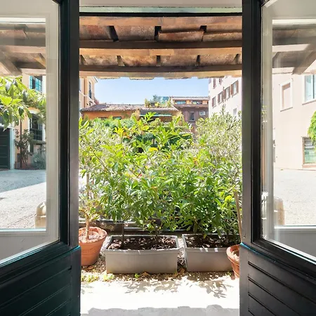 Margutta Mews Apartment Rome