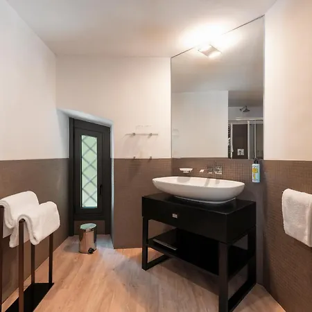 Margutta Mews شقة